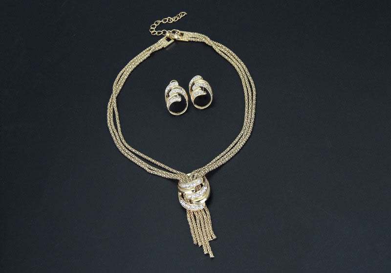 Fashion Necklace Bracelet Earrings Ring Jewelry Set